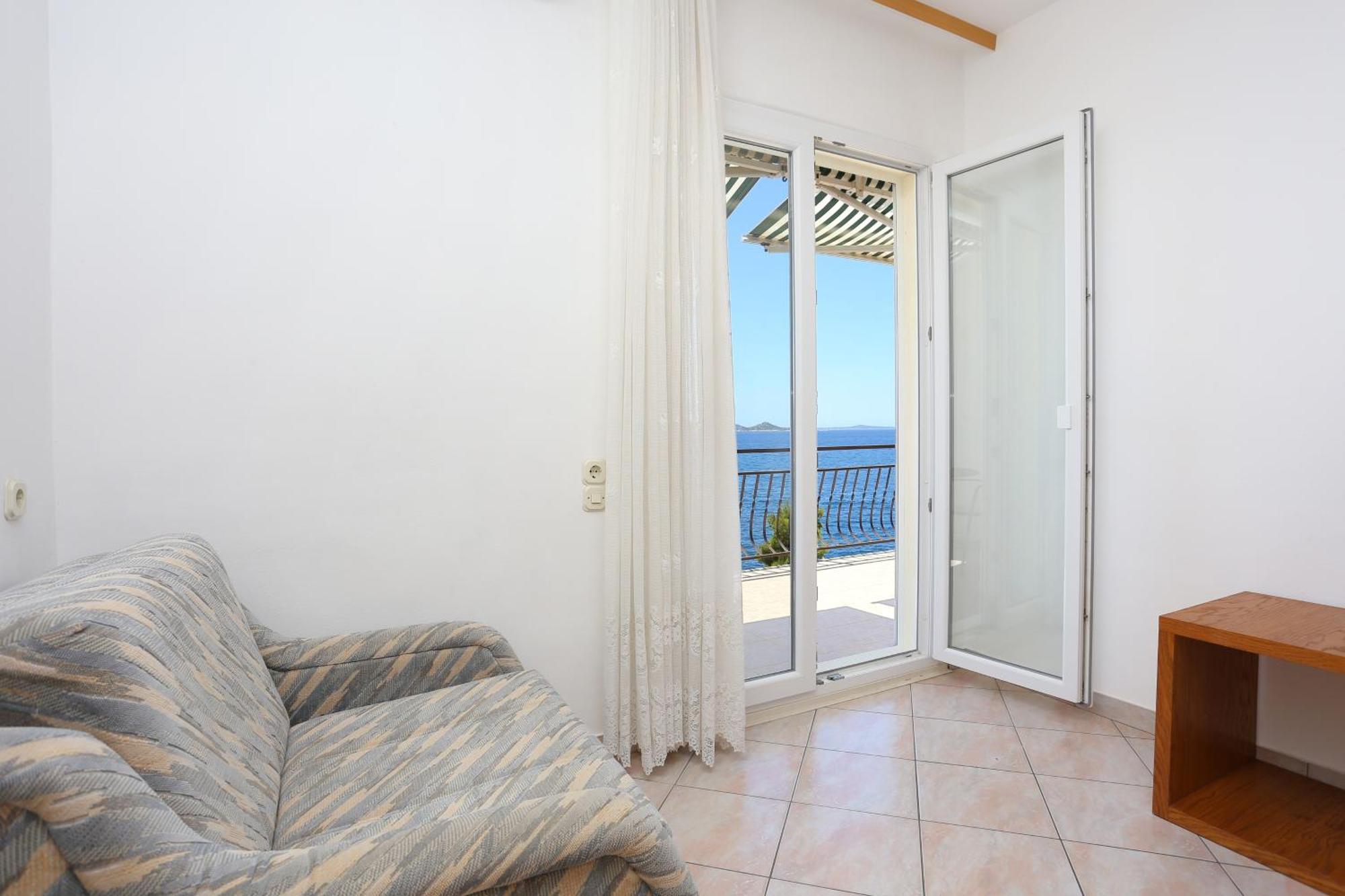 Apartments By The Sea Okrug Donji, Ciovo - 16657 Donji Okrug  Pokoj fotografie